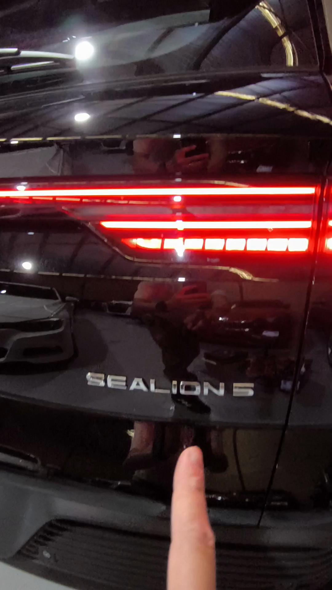 Modern SUV tinting result preview